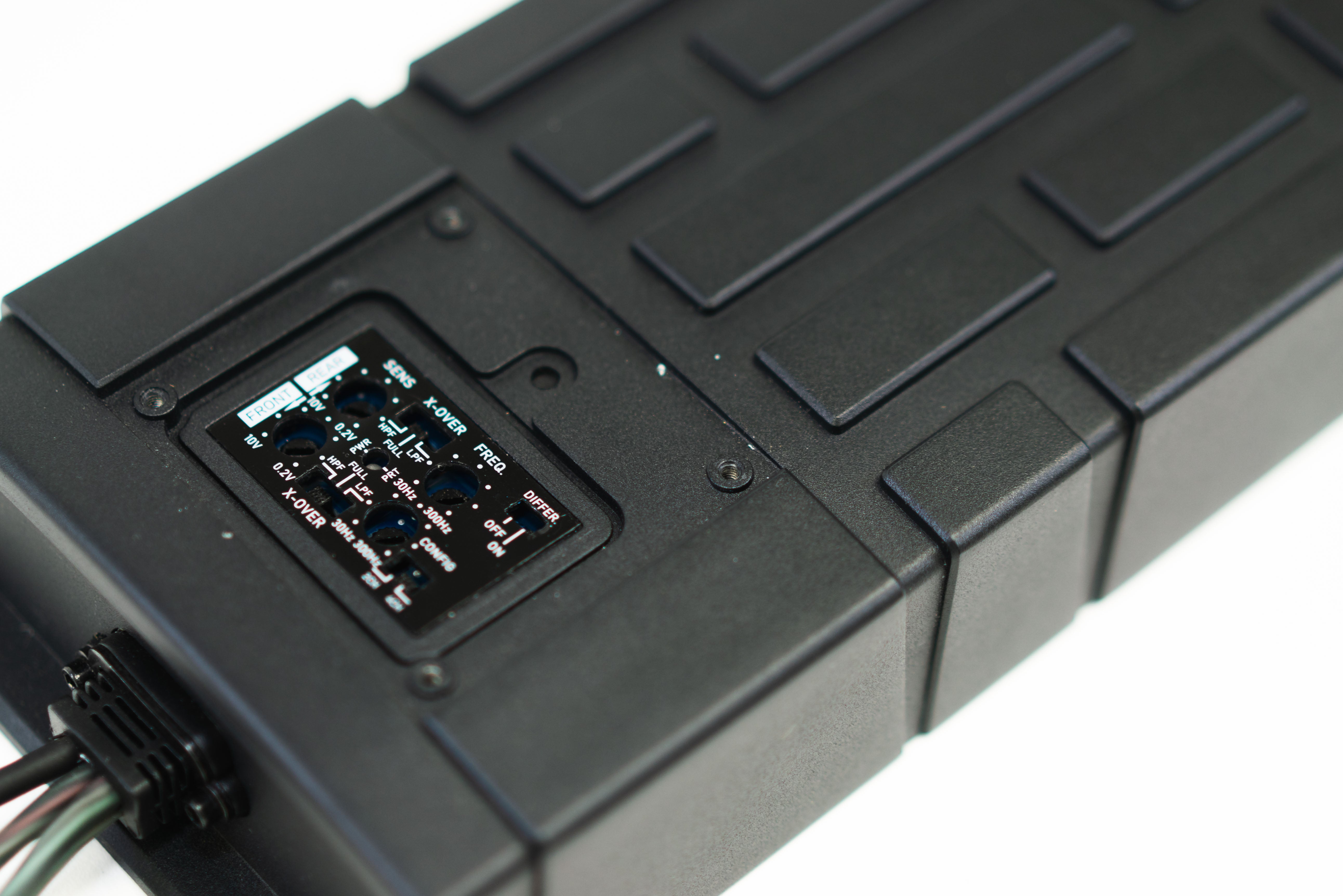 Roswell OFFROAD SD 600.4 Compact Amplifier — image 4